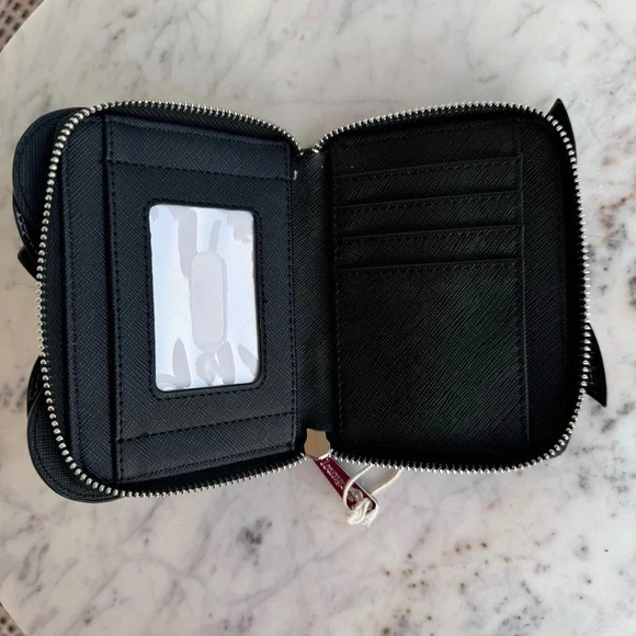 Loungefly Minnie Mouse Vampire Leather Wallet with Moveable Wings NWT - Picture 5 of 5